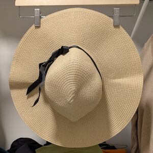 Elegant Large Brim Sun Hat with Black Ribbon